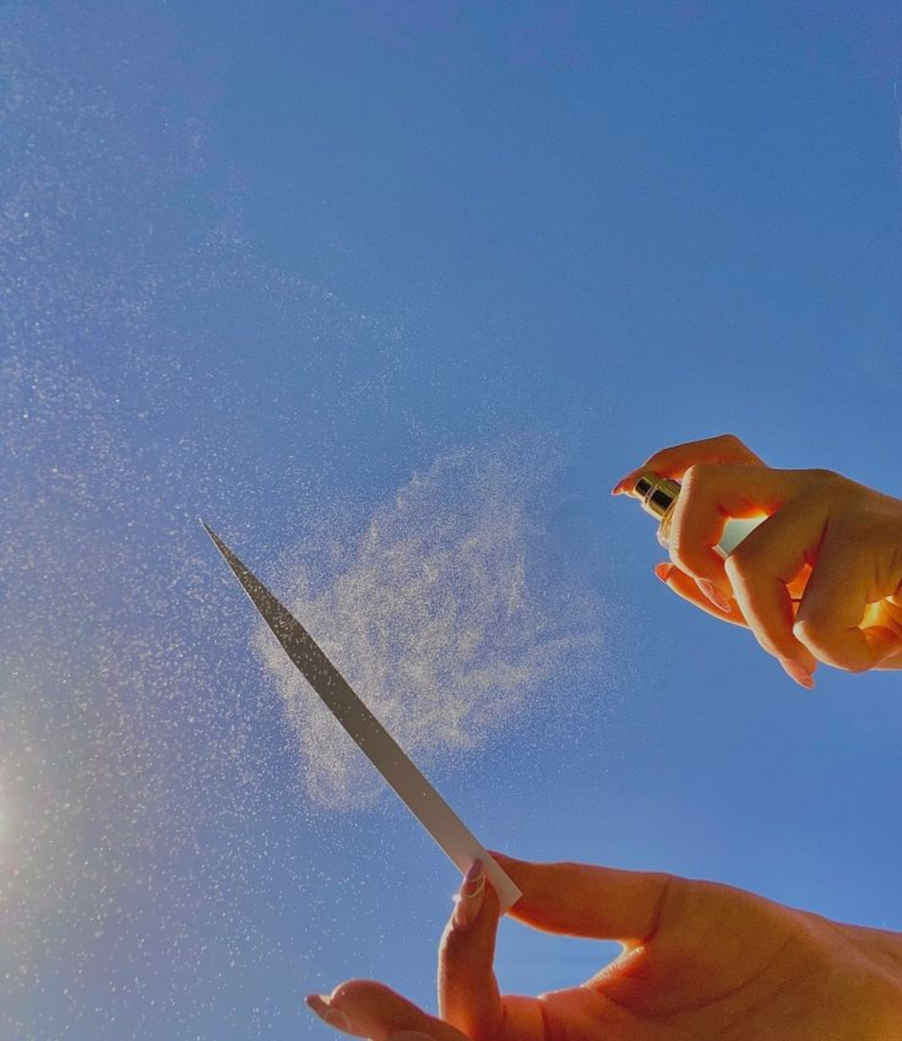 Le Rituel du Parfum : Comment Profiter Pleinement de Votre Fragrance Allhora ?